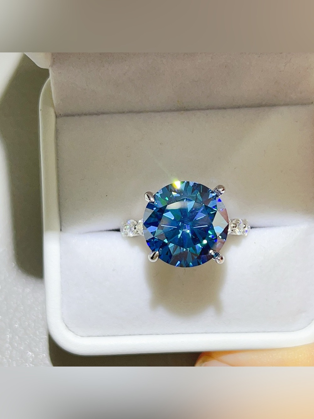 10 Carat 925 Sterling Silver Moissanite Ring